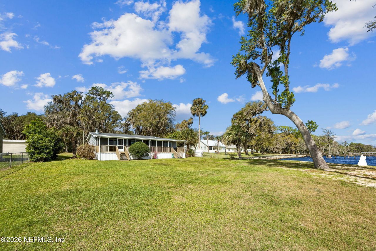 108 Sandra Lane, Crescent City, FL 32112 Photo