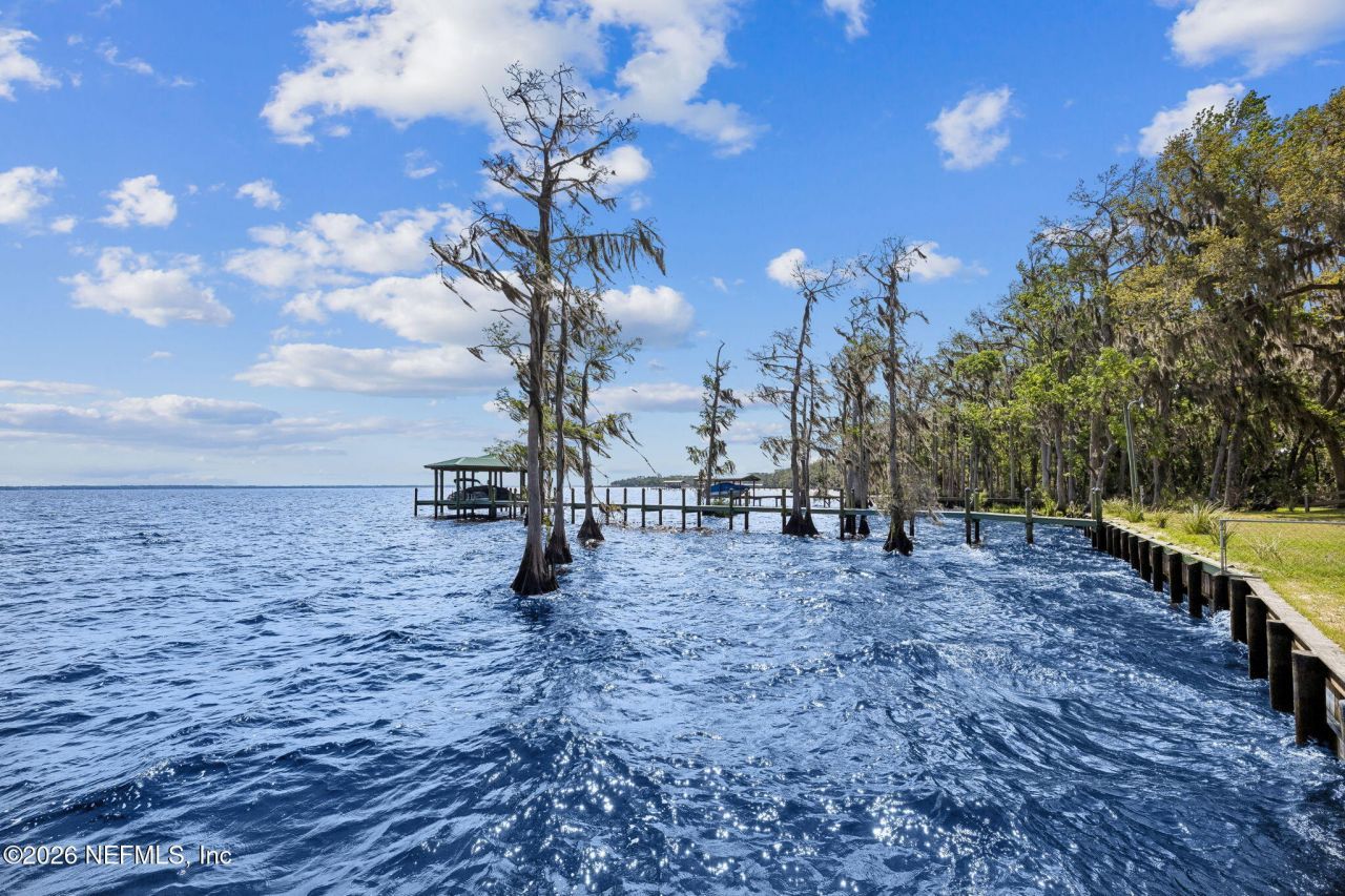 108 Sandra Lane, Crescent City, FL 32112 Photo