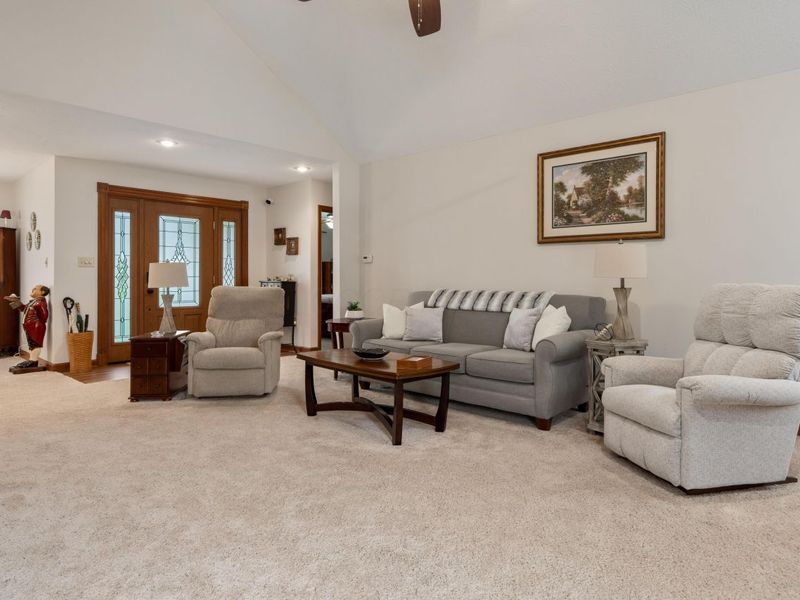 1007 Ridge Drive , Circleville, OH 43113 Photo 9