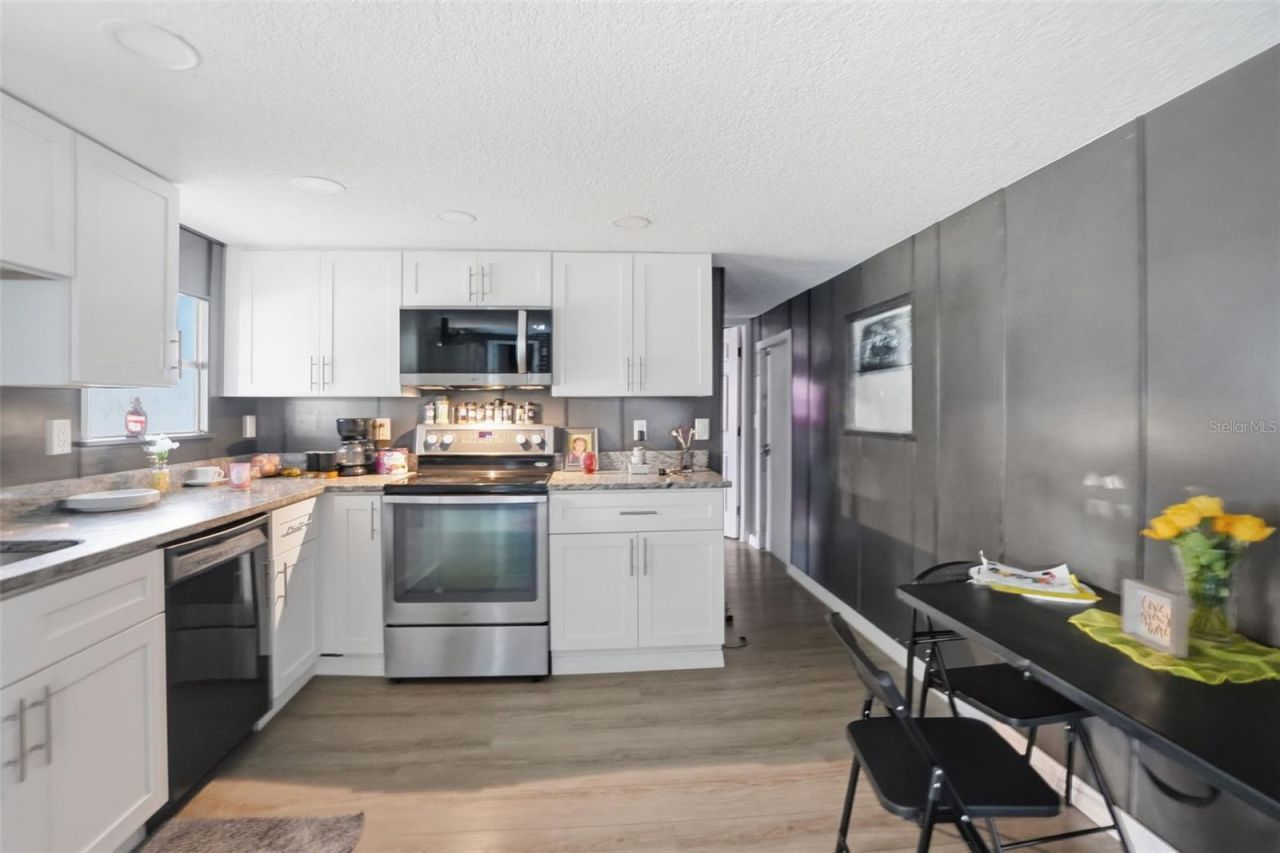 2085 S Stonebrook Drive, Homosassa, FL 34448 Photo