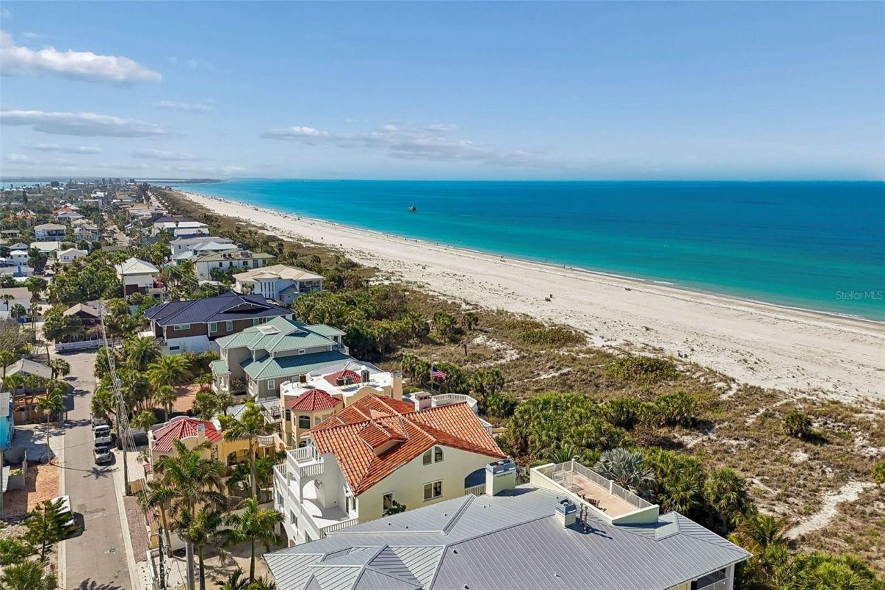 2811 Sunset Way, Saint Pete Beach, FL 33706 Photo