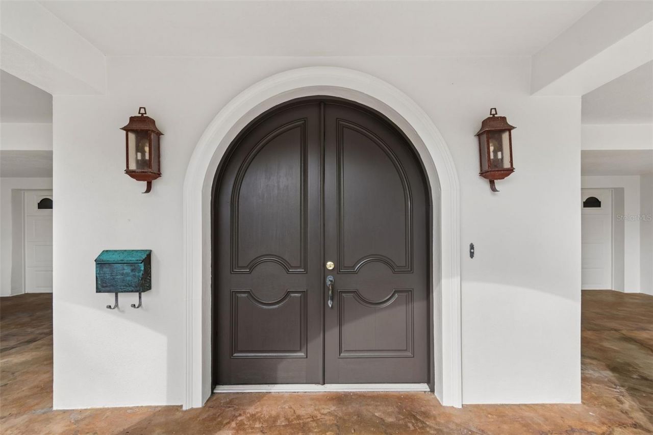 2811 Sunset Way, Saint Pete Beach, FL 33706 Photo