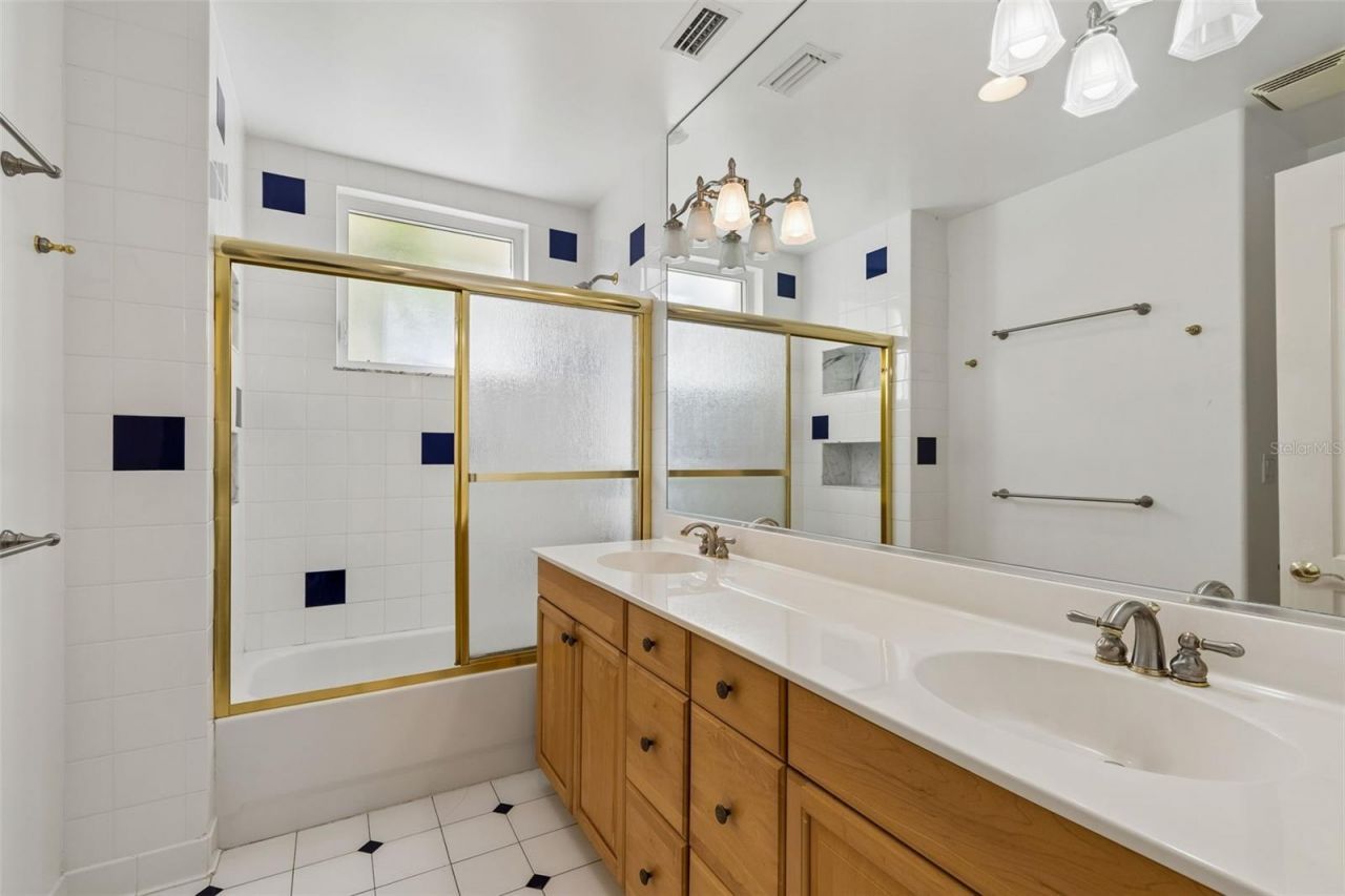 2811 Sunset Way, Saint Pete Beach, FL 33706 Photo