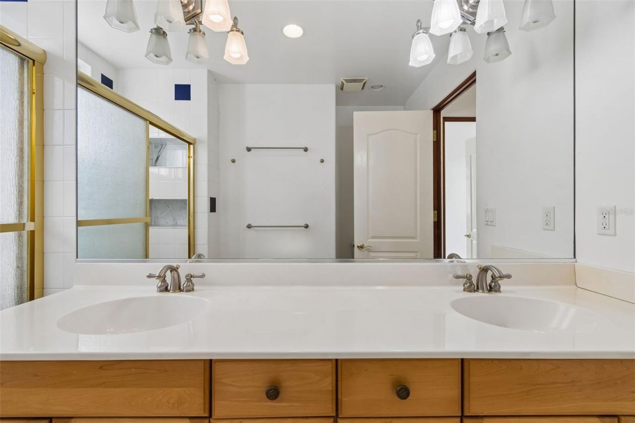 2811 Sunset Way, Saint Pete Beach, FL 33706 Photo