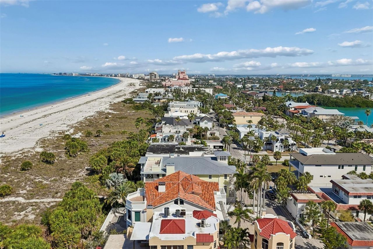 2811 Sunset Way, Saint Pete Beach, FL 33706 Photo