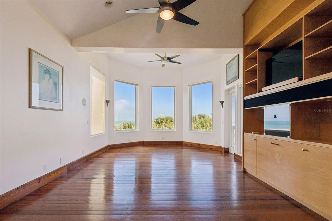 2811 Sunset Way, Saint Pete Beach, FL 33706 Photo