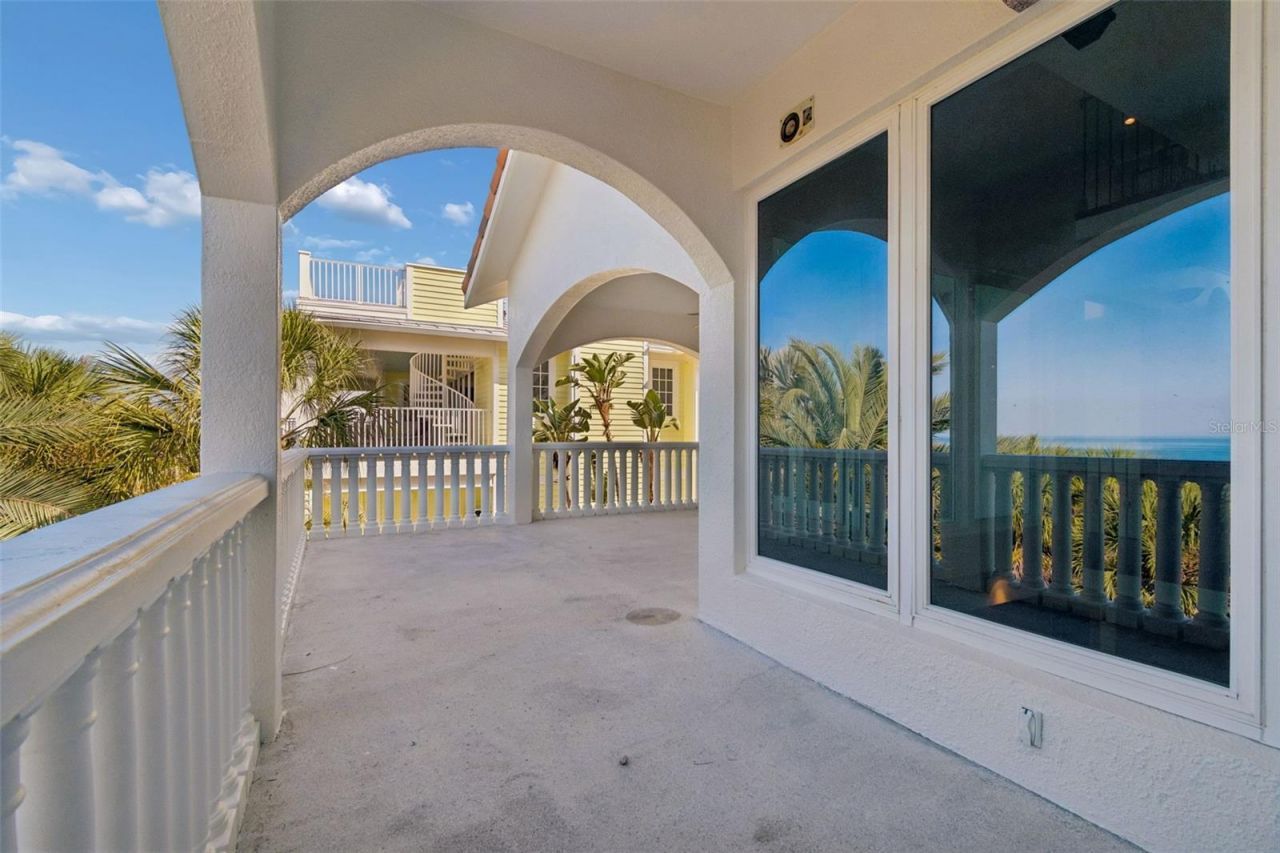 2811 Sunset Way, Saint Pete Beach, FL 33706 Photo