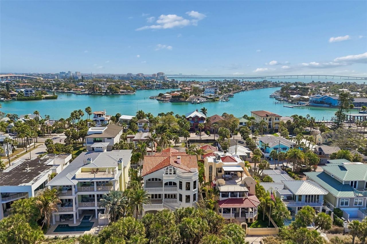 2811 Sunset Way, Saint Pete Beach, FL 33706 Photo