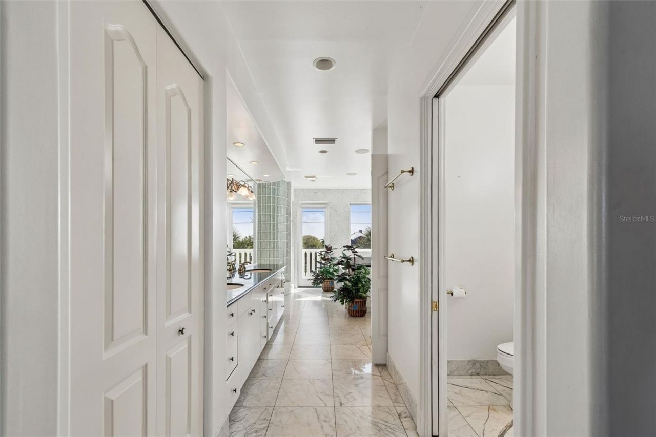 2811 Sunset Way, Saint Pete Beach, FL 33706 Photo