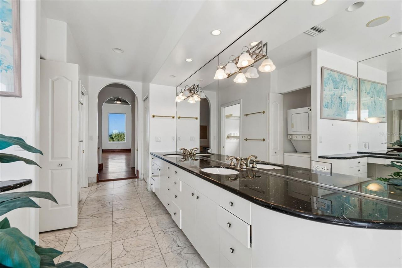 2811 Sunset Way, Saint Pete Beach, FL 33706 Photo