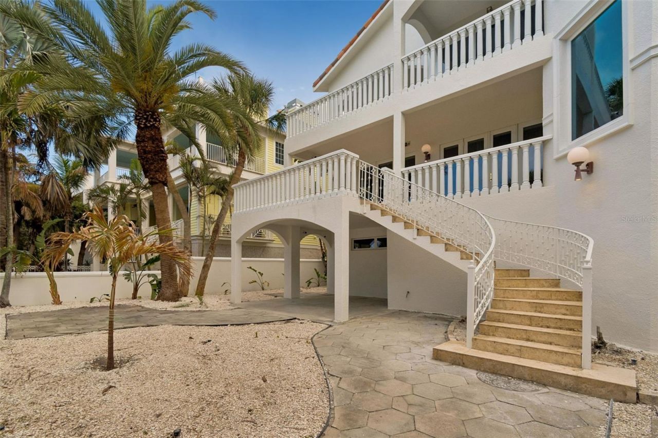 2811 Sunset Way, Saint Pete Beach, FL 33706 Photo