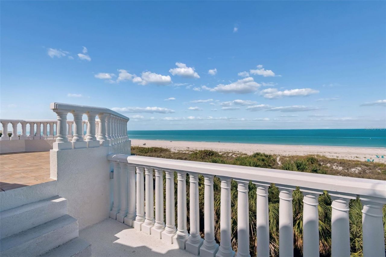 2811 Sunset Way, Saint Pete Beach, FL 33706 Photo