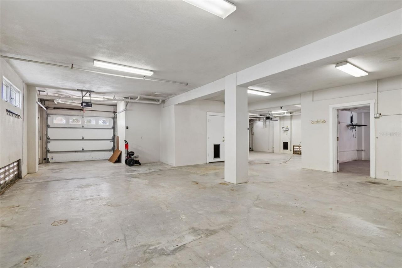 2811 Sunset Way, Saint Pete Beach, FL 33706 Photo