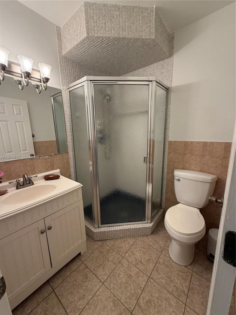 5141 W Oakland Park Blvd , Unit 311, Lauderdale Lakes, FL 33313 Photo