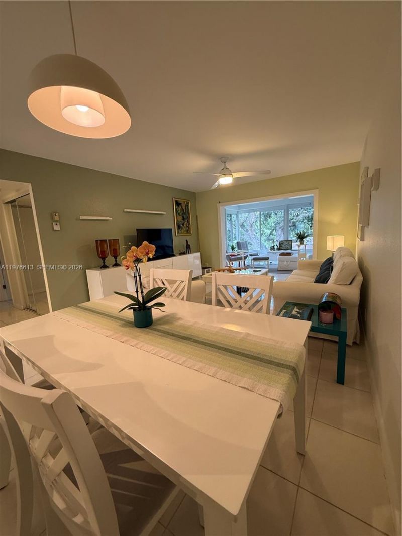 5141 W Oakland Park Blvd, Unit 311, Lauderdale Lakes, FL 33313 Photo