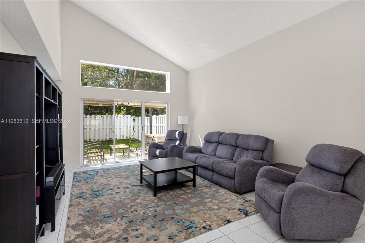 17422 SW 33rd St , Miramar, FL 33029 Photo