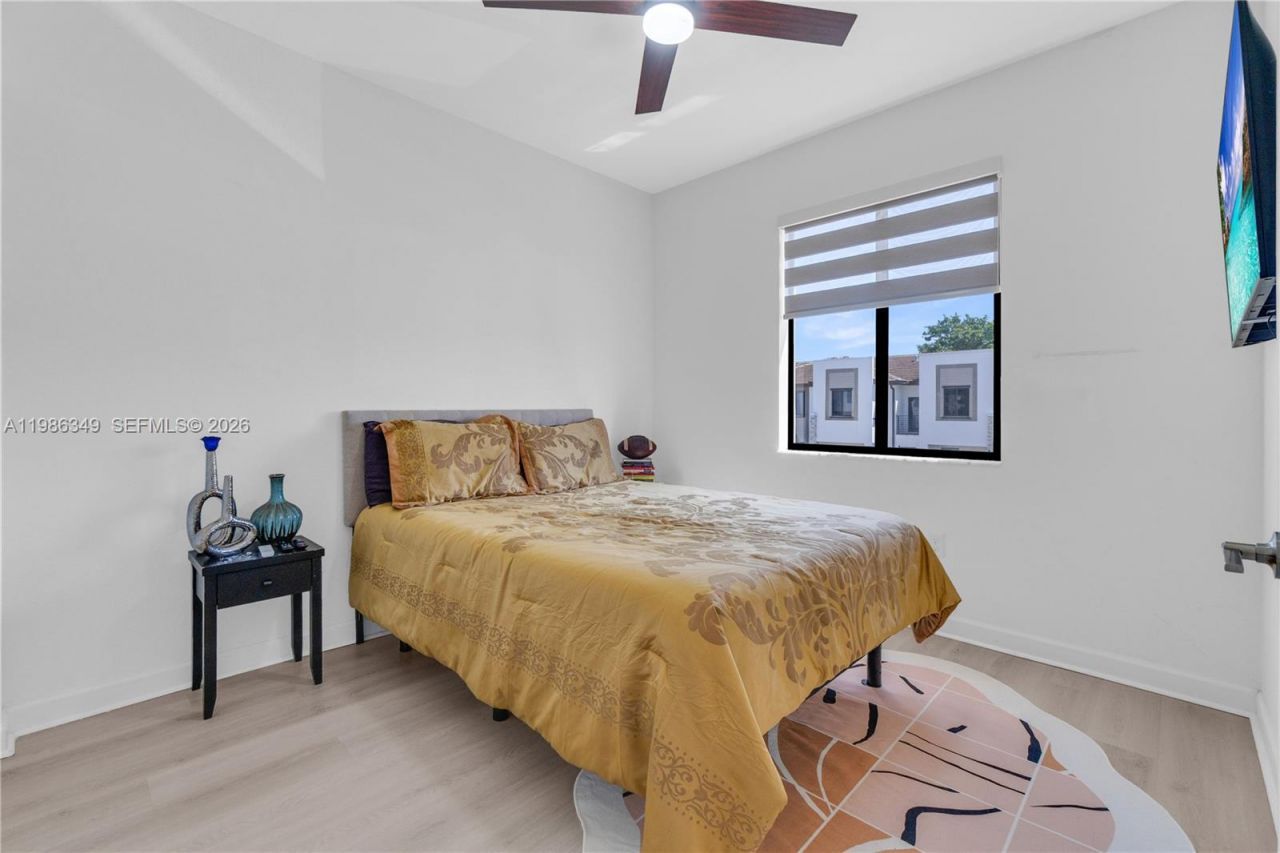 21068 NE 8th Ave, Miami, FL 33179 Photo