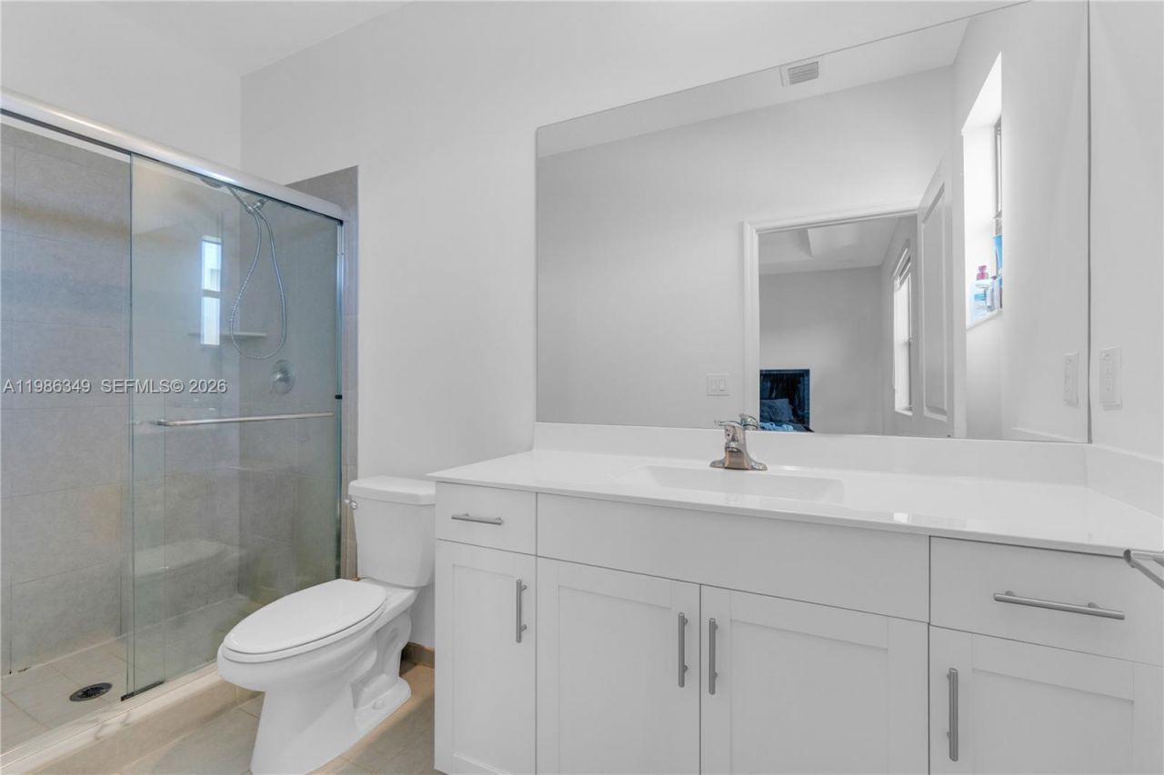 21068 NE 8th Ave, Miami, FL 33179 Photo