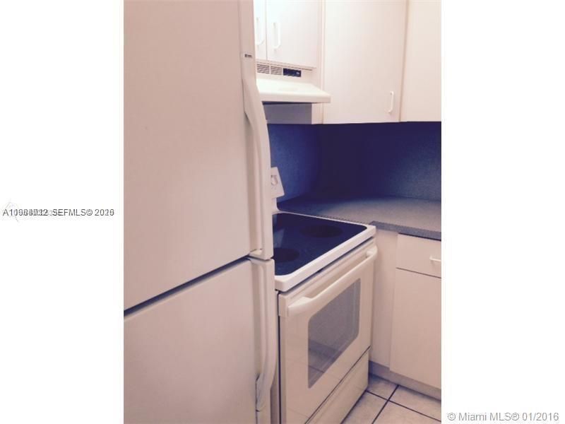 9688 Fontainebleau Blvd , Unit 205, Miami, FL 33172 Photo