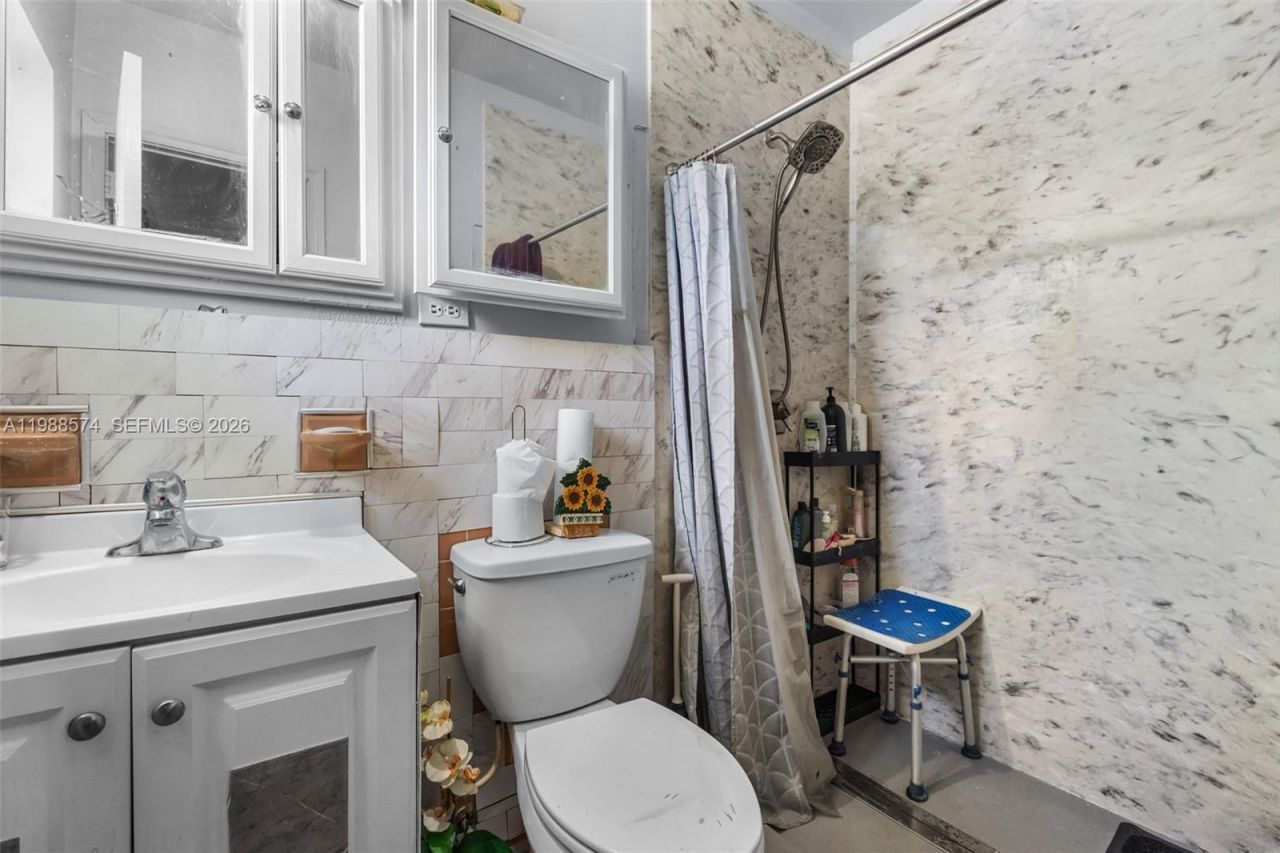 6005 SW 64th Pl , South Miami, FL 33143 Photo