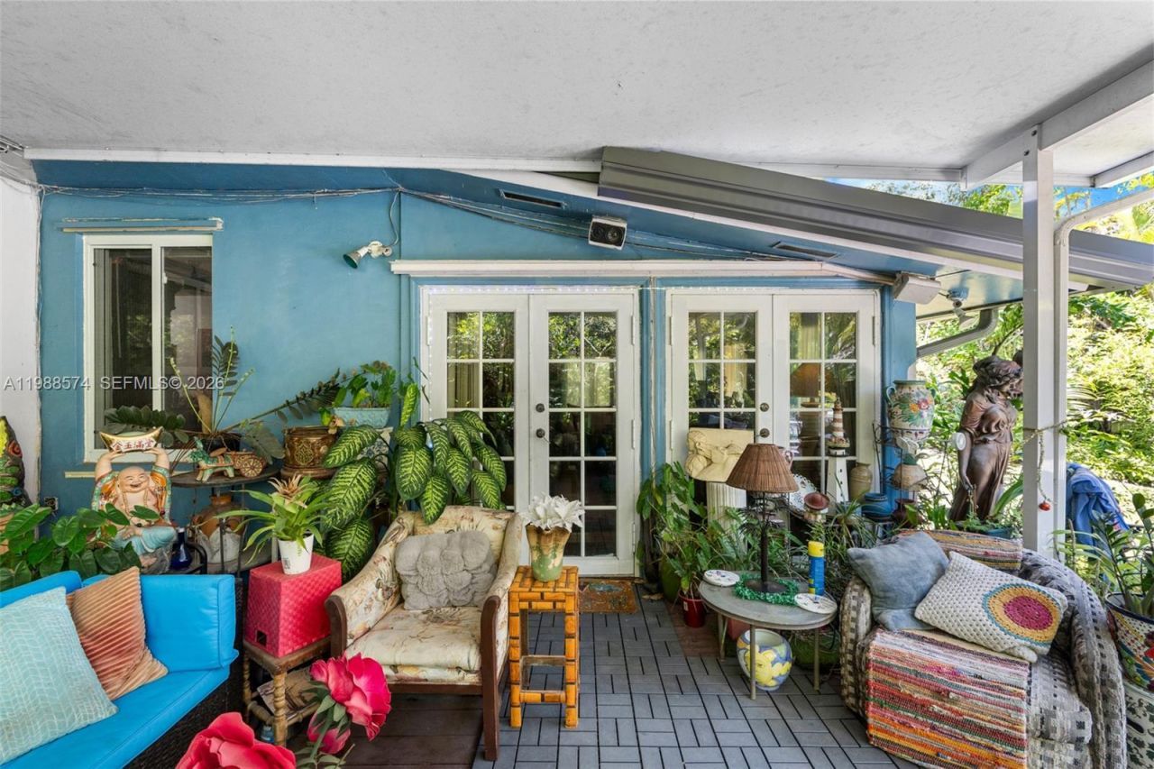 6005 SW 64th Pl , South Miami, FL 33143 Photo