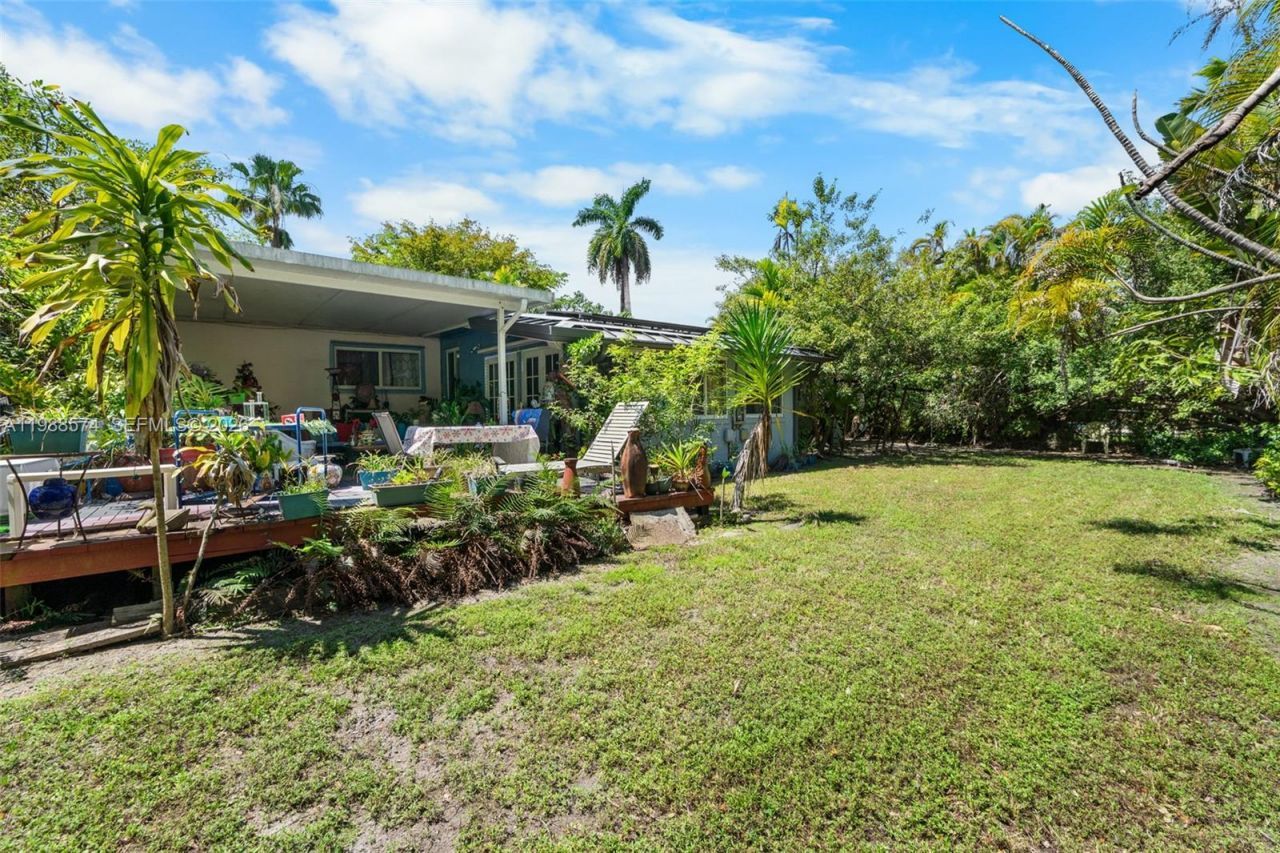 6005 SW 64th Pl , South Miami, FL 33143 Photo