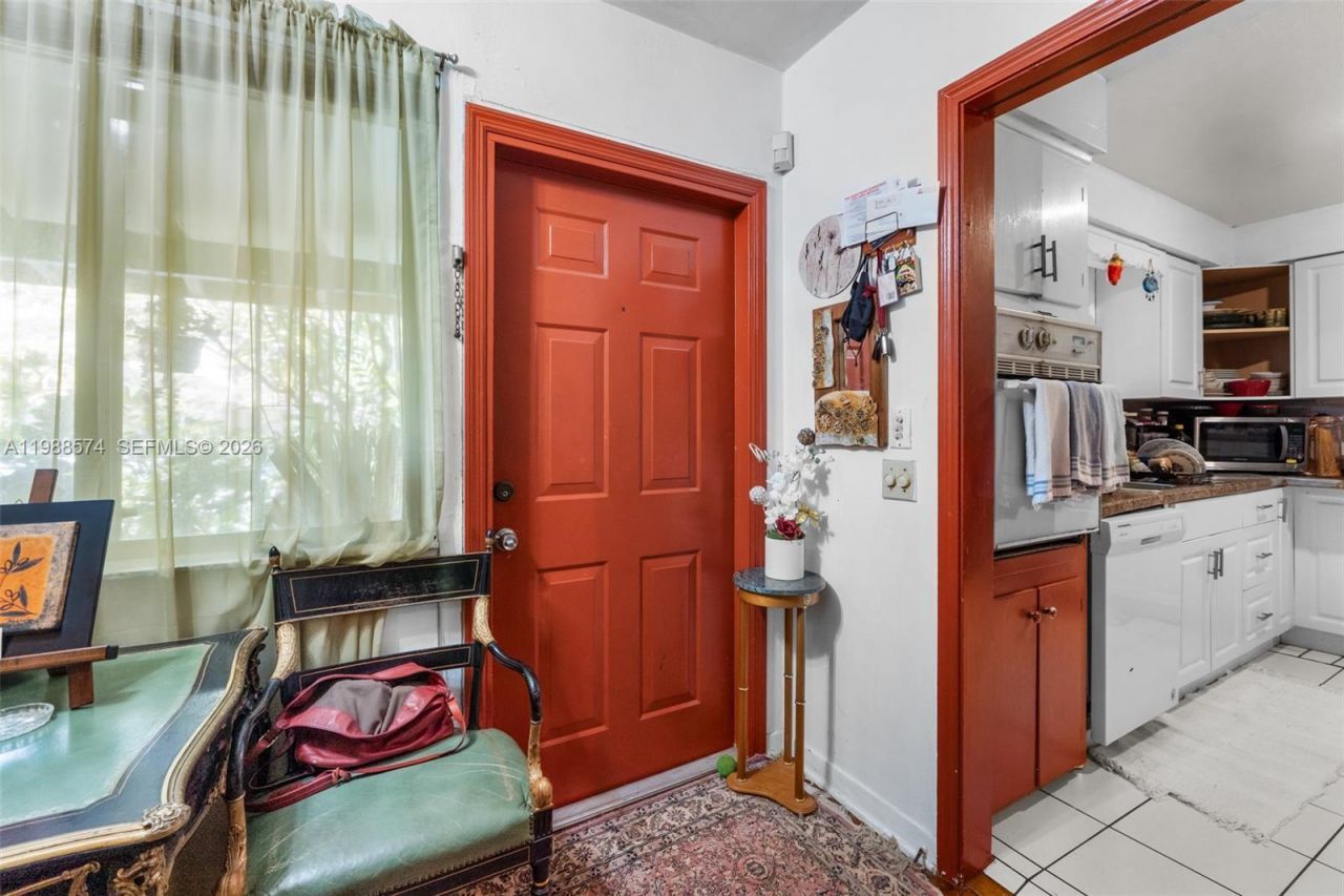 6005 SW 64th Pl , South Miami, FL 33143 Photo