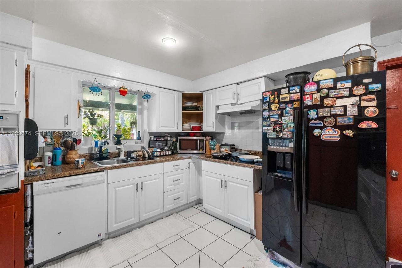 6005 SW 64th Pl , South Miami, FL 33143 Photo