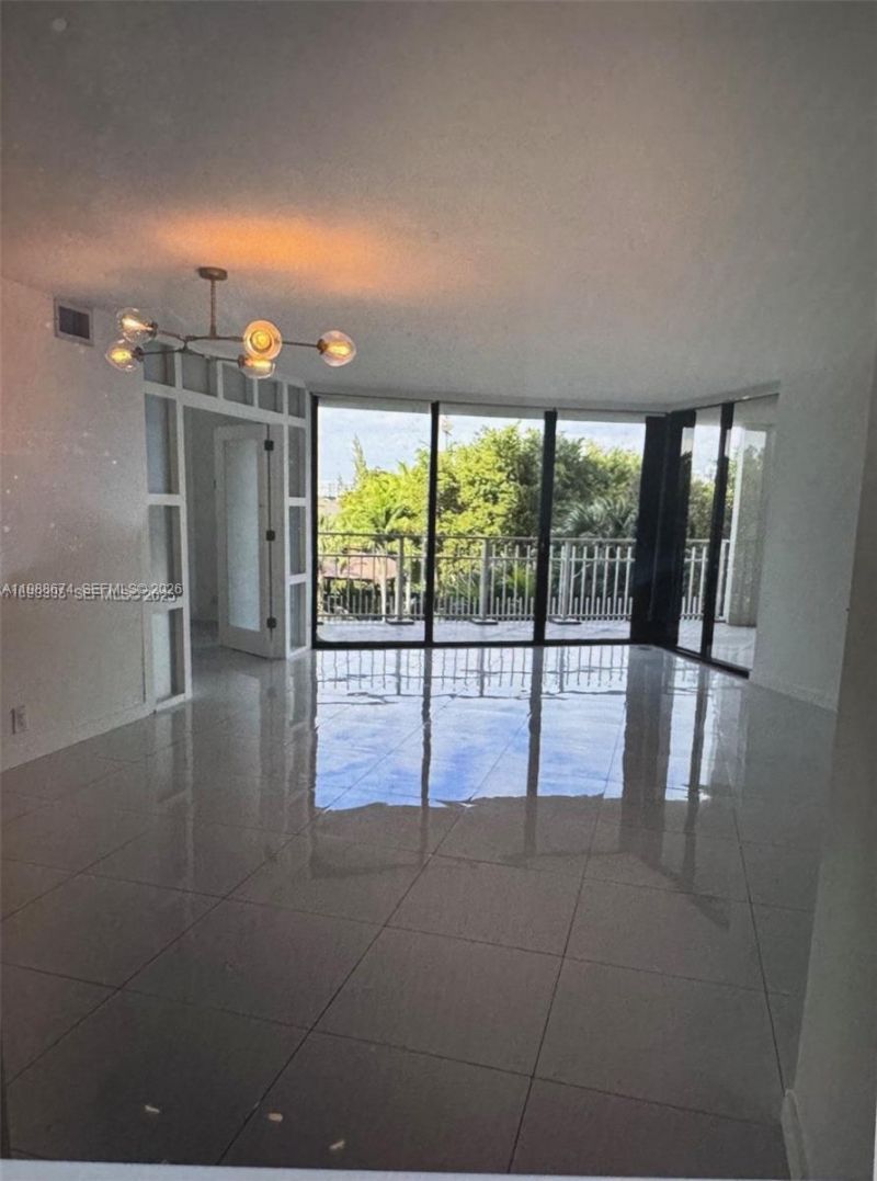 4000 Towerside Ter , Unit 609, Miami, FL 33138 Photo