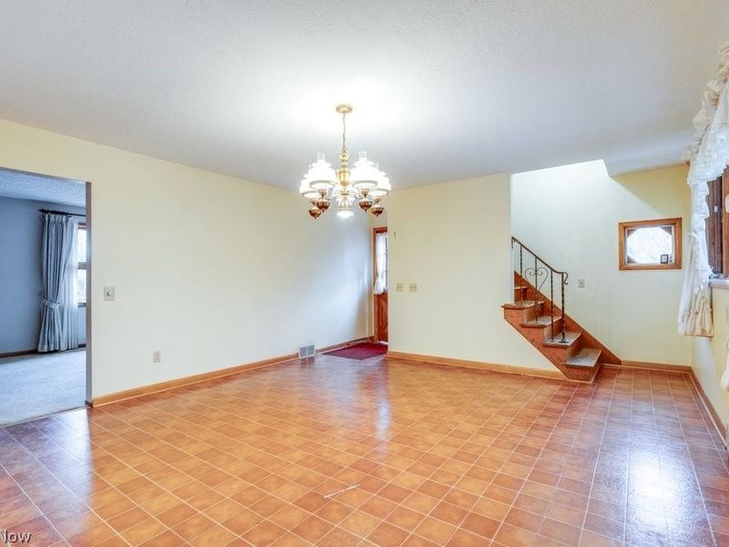 5918 Mapledell Street , Canton, OH 44718 Photo 13