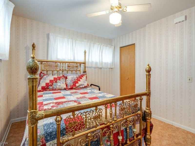 5918 Mapledell Street , Canton, OH 44718 Photo 24