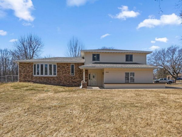 2063 Parkway Drive, North Saint Paul, MN 55109