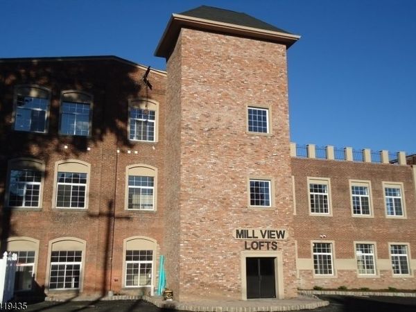 55 Westervelt Ave, Hawthorne, NJ 07506