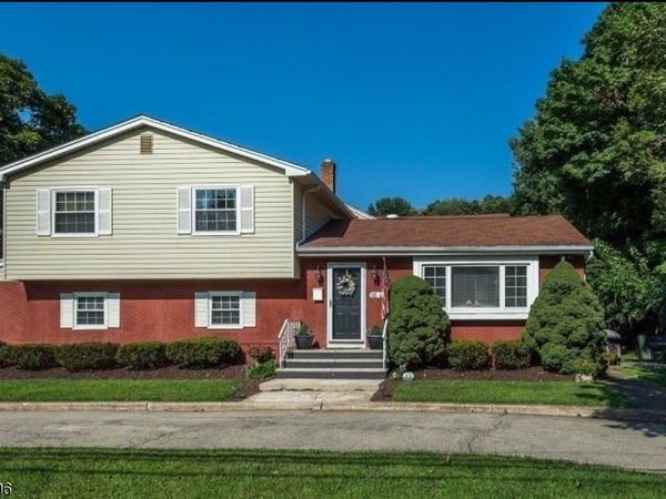 521 Hamburg Tpke, Pompton Lakes, NJ 07442