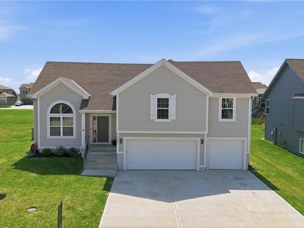 6017 NE 120th Street, Kansas City, MO 64156