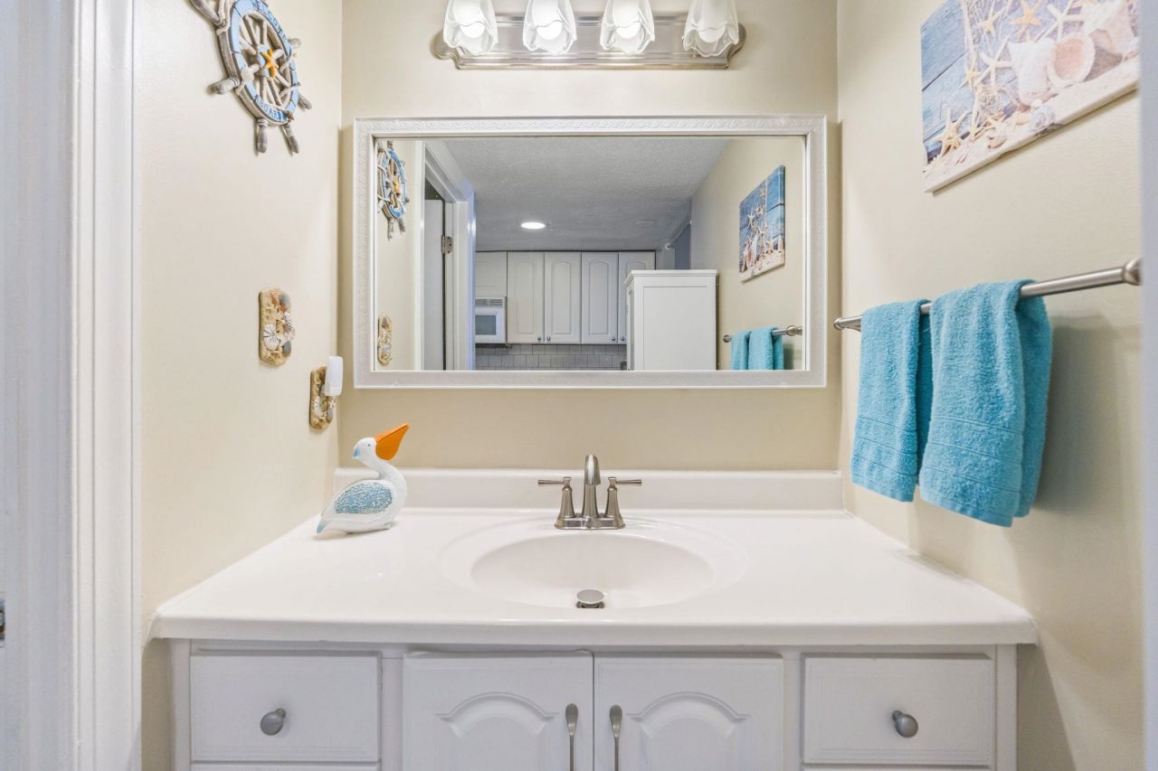 2001 S Ocean Blvd.  Photo 24