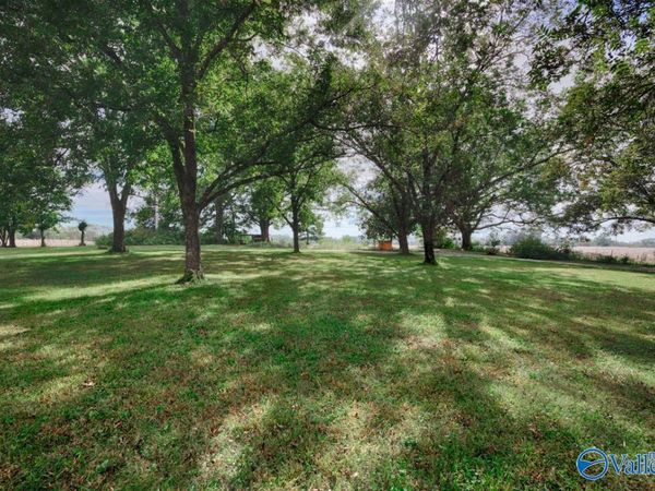 142 County Lake Road, New Market, AL 35761