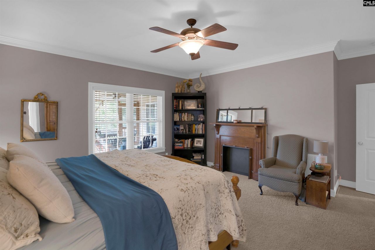 202 Lake Hilton Drive Photo 18