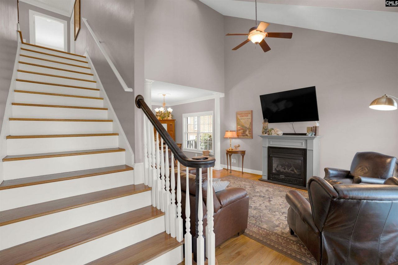 202 Lake Hilton Drive Photo 6