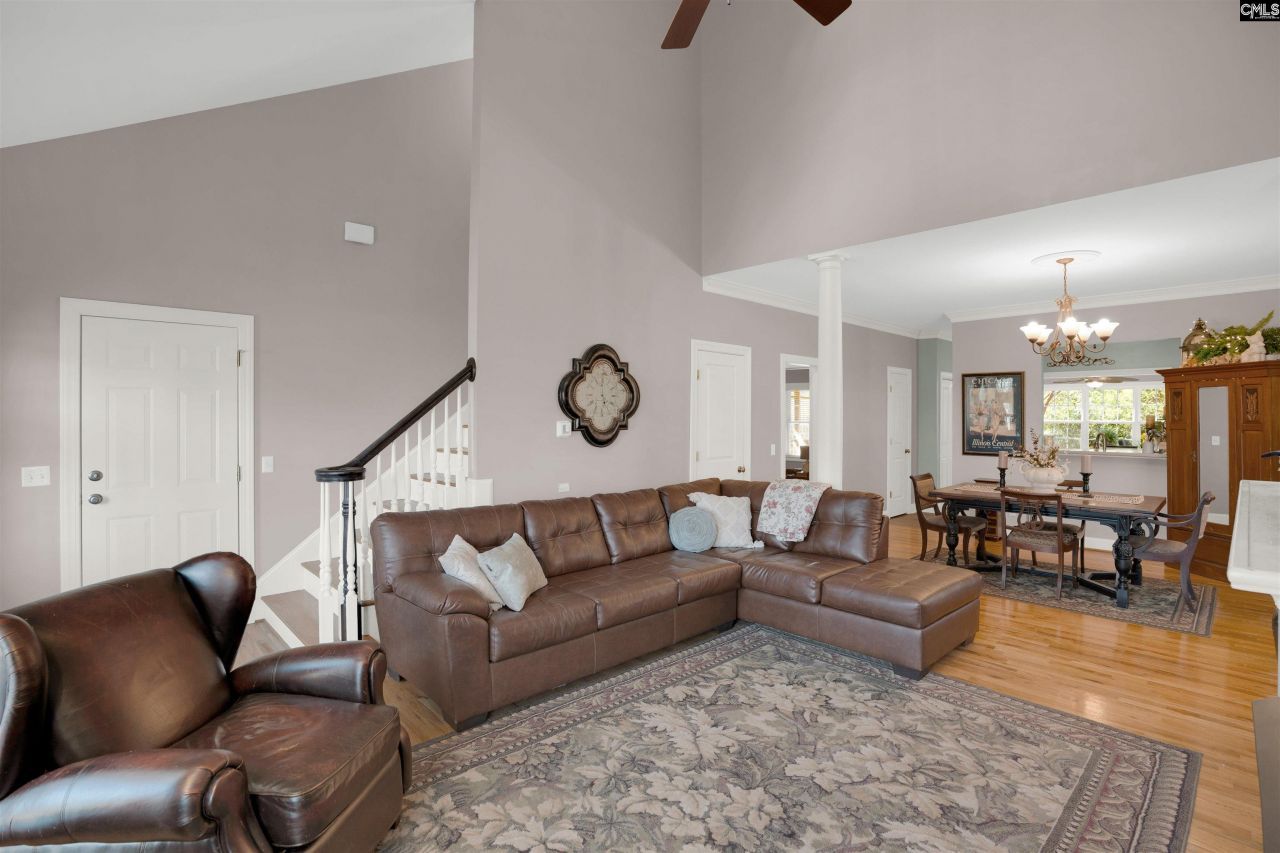 202 Lake Hilton Drive Photo 8