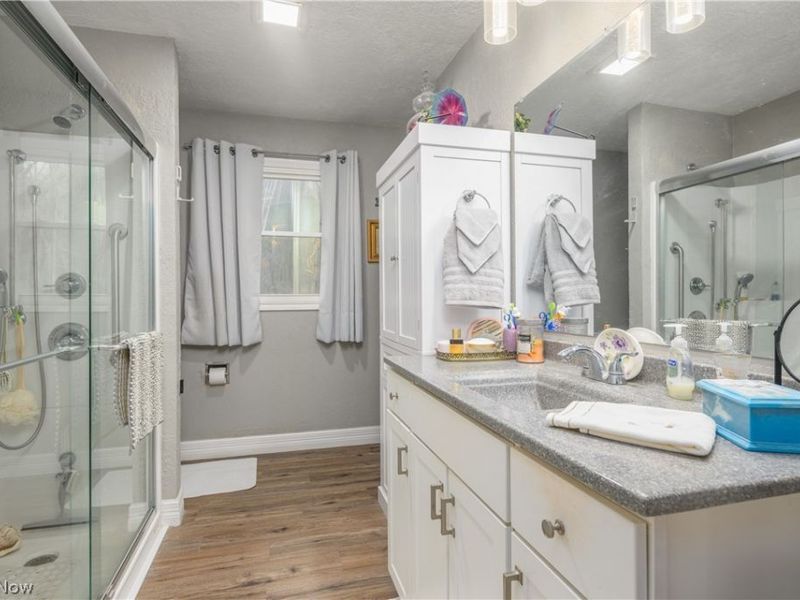 390 Ross Drive , Waynesburg, OH 44688 Photo 15