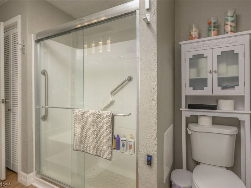 390 Ross Drive , Waynesburg, OH 44688 Photo 16