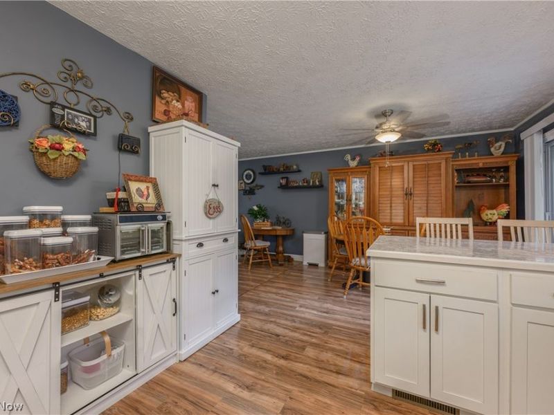 390 Ross Drive , Waynesburg, OH 44688 Photo 6