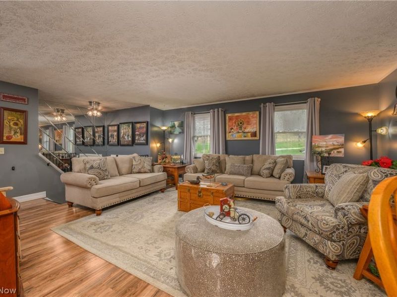 390 Ross Drive , Waynesburg, OH 44688 Photo 9