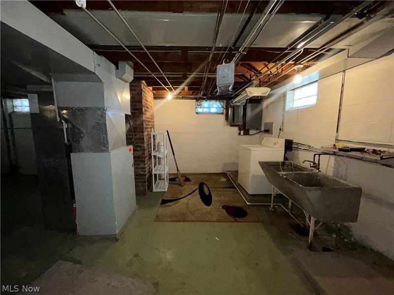 10925 McCracken Road , Garfield Heights, OH 44125 Photo 22