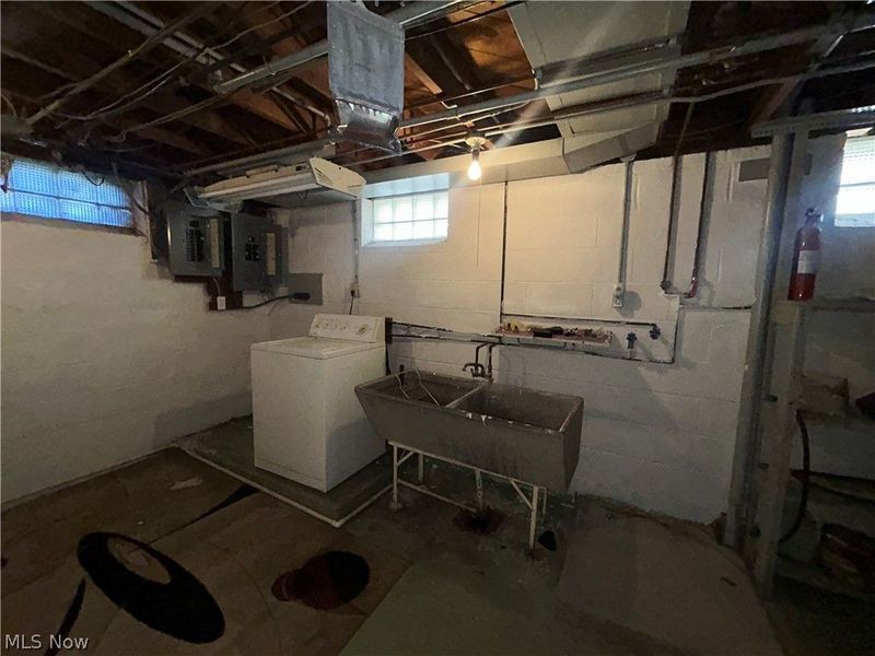 10925 McCracken Road , Garfield Heights, OH 44125 Photo 25