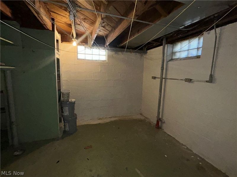 10925 McCracken Road , Garfield Heights, OH 44125 Photo 31