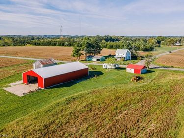15 Glecoe Road SW, Dellroy, OH 44620
