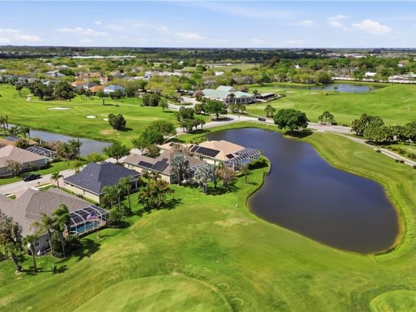 1360 S Village Square, Vero Beach, FL 32966