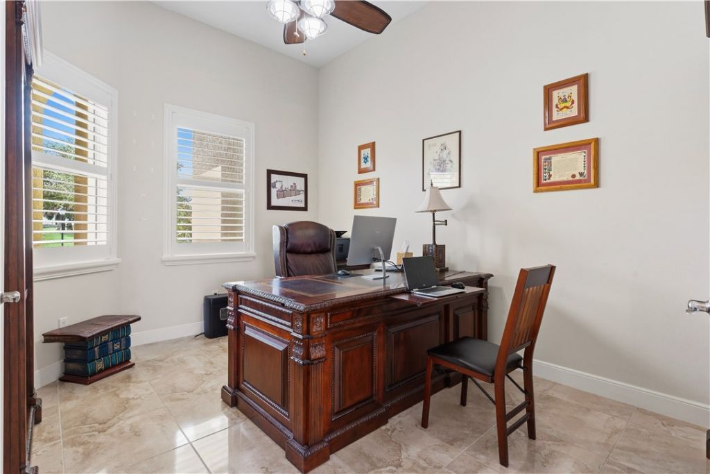 1360 S Village Square, Vero Beach, FL 32966 Photo
